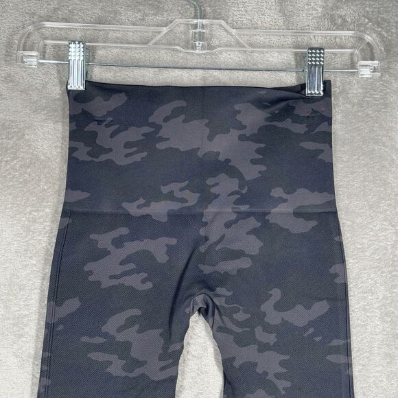 Spanx Pants Womens Small Gray Black Camo Seamless Look at Me Now Leggings Casual - Picture 5 of 10